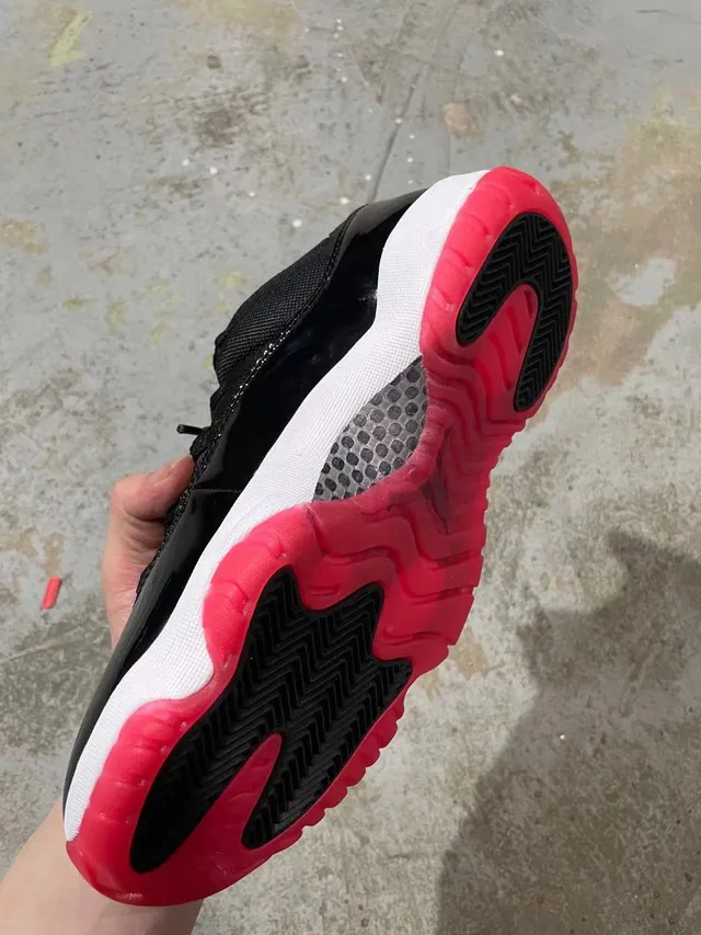 Air Jordan 11 Black Pink Patent Leather Basketball Shoes 4