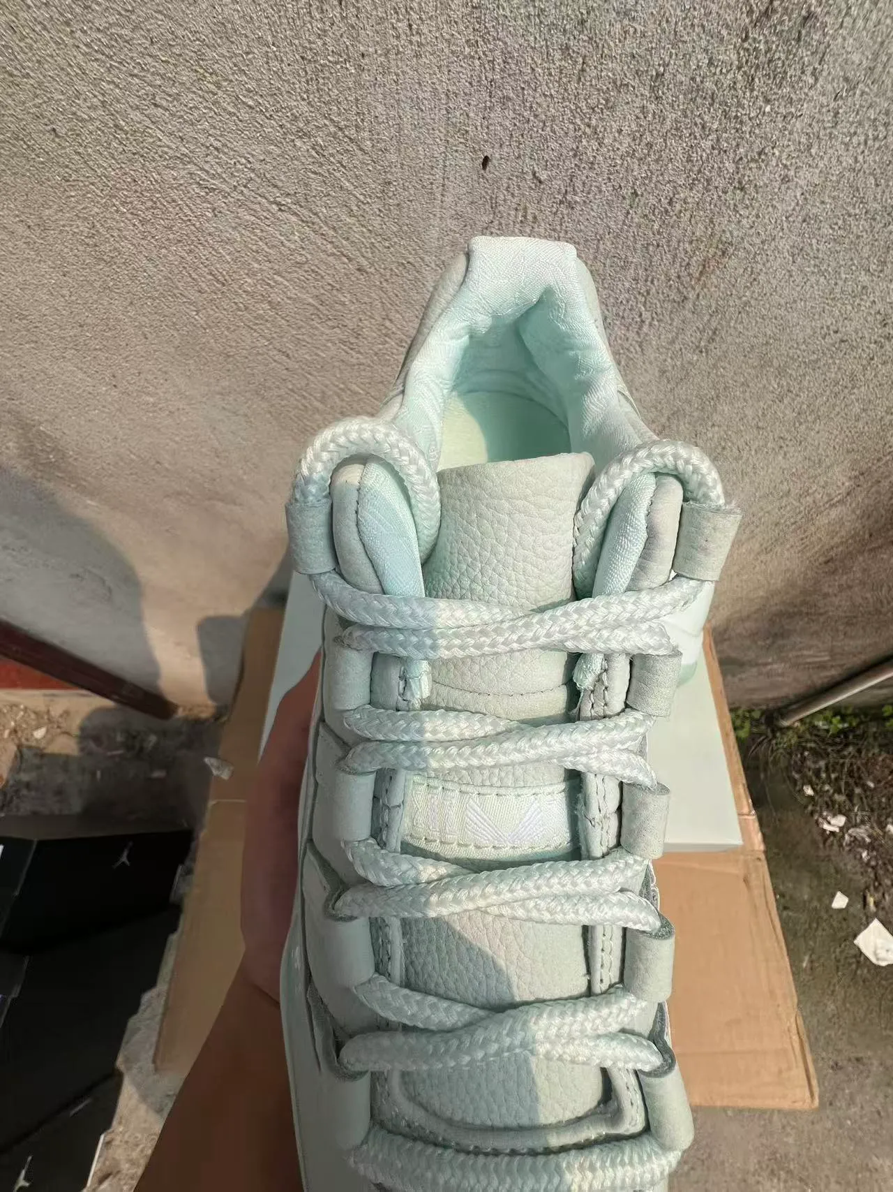 Air Jordan 11 Low Off-White Mint Lifestyle Sneakers 4