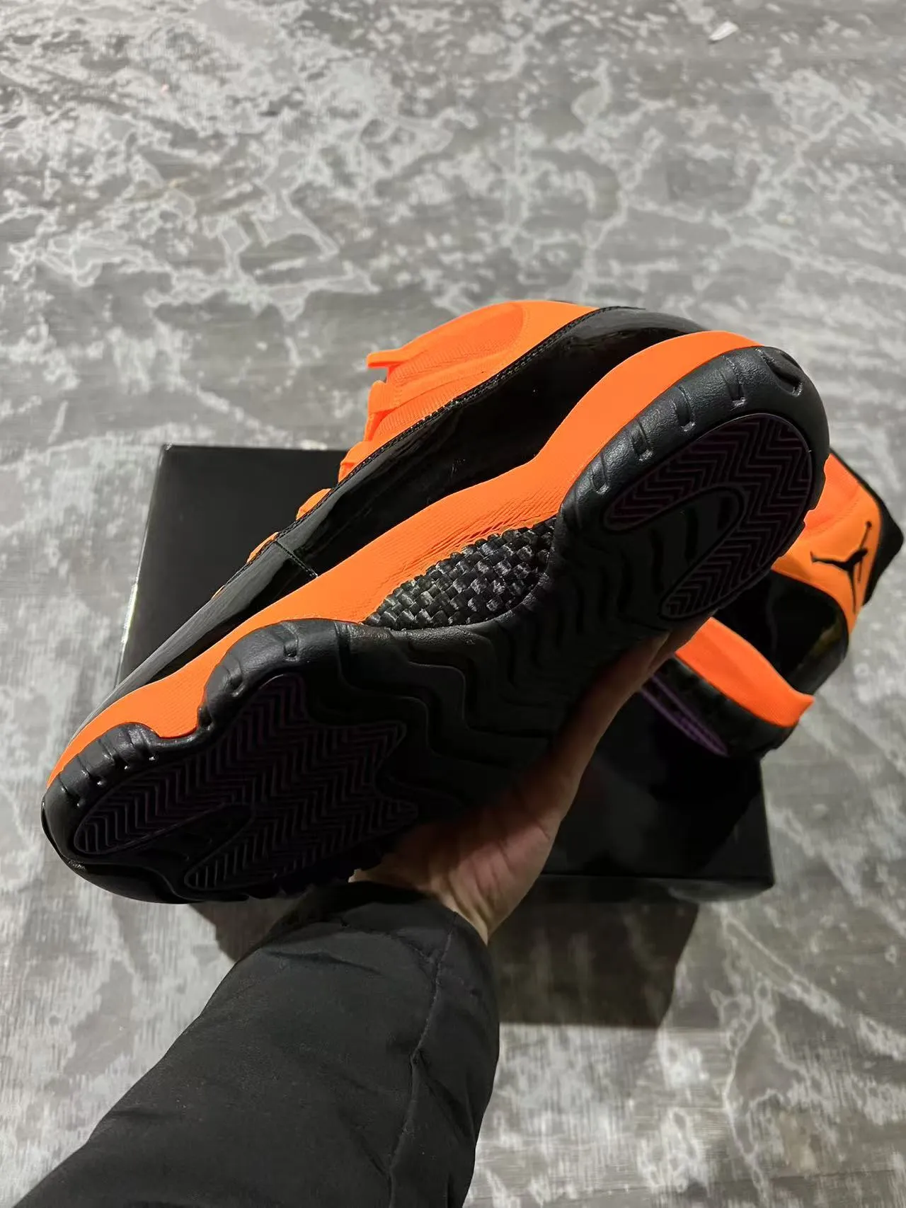 Air Jordan 11 Orange and Black Patent Leather Basketball Shoes 6