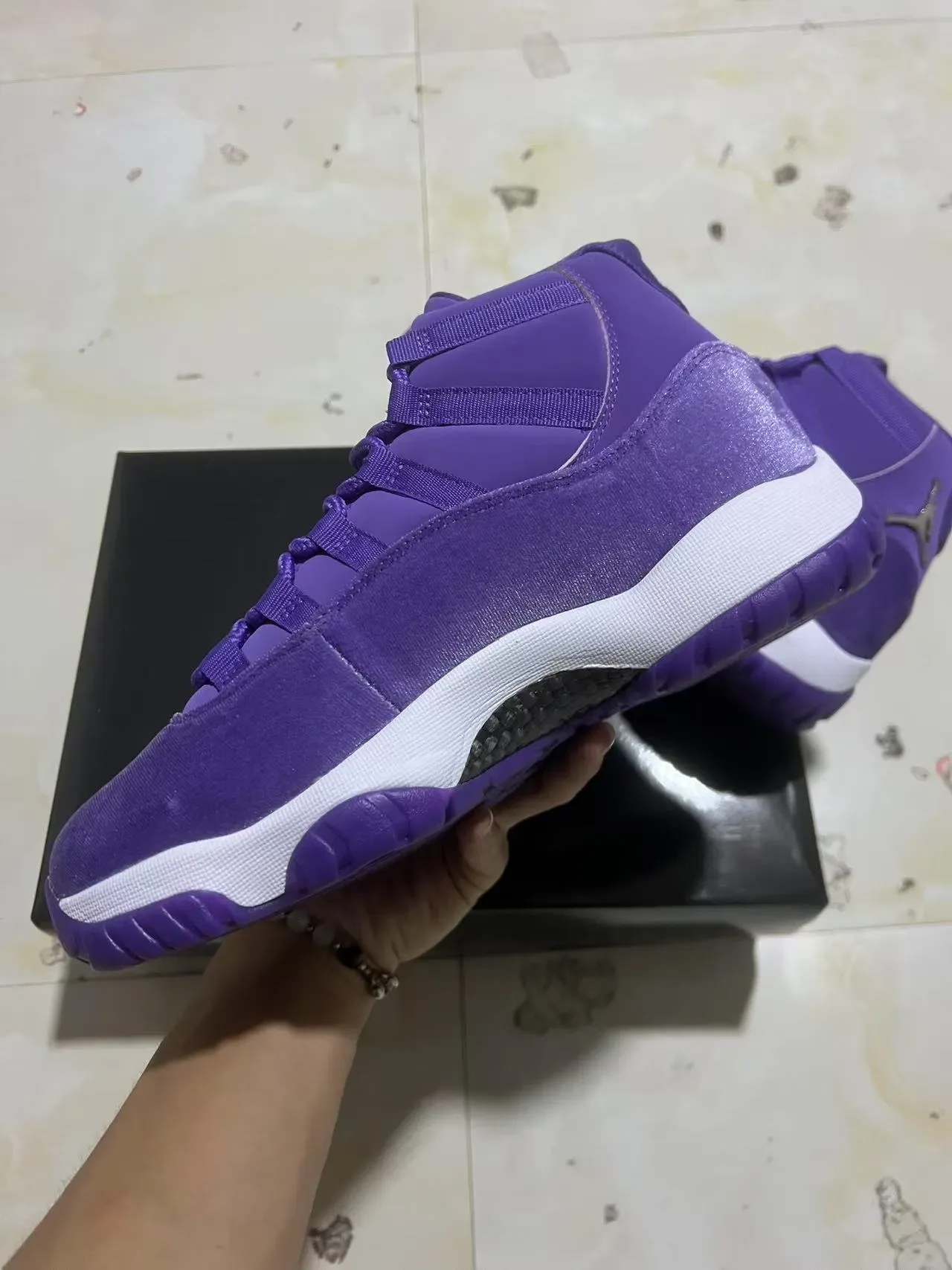 Air Jordan 11 أرجواني سويد هوت توب أحذية كرة السلة 5