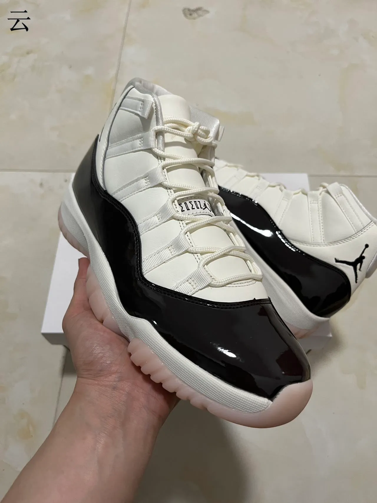 Air Jordan 11 White Black Patent Leather Basketball Shoes 2