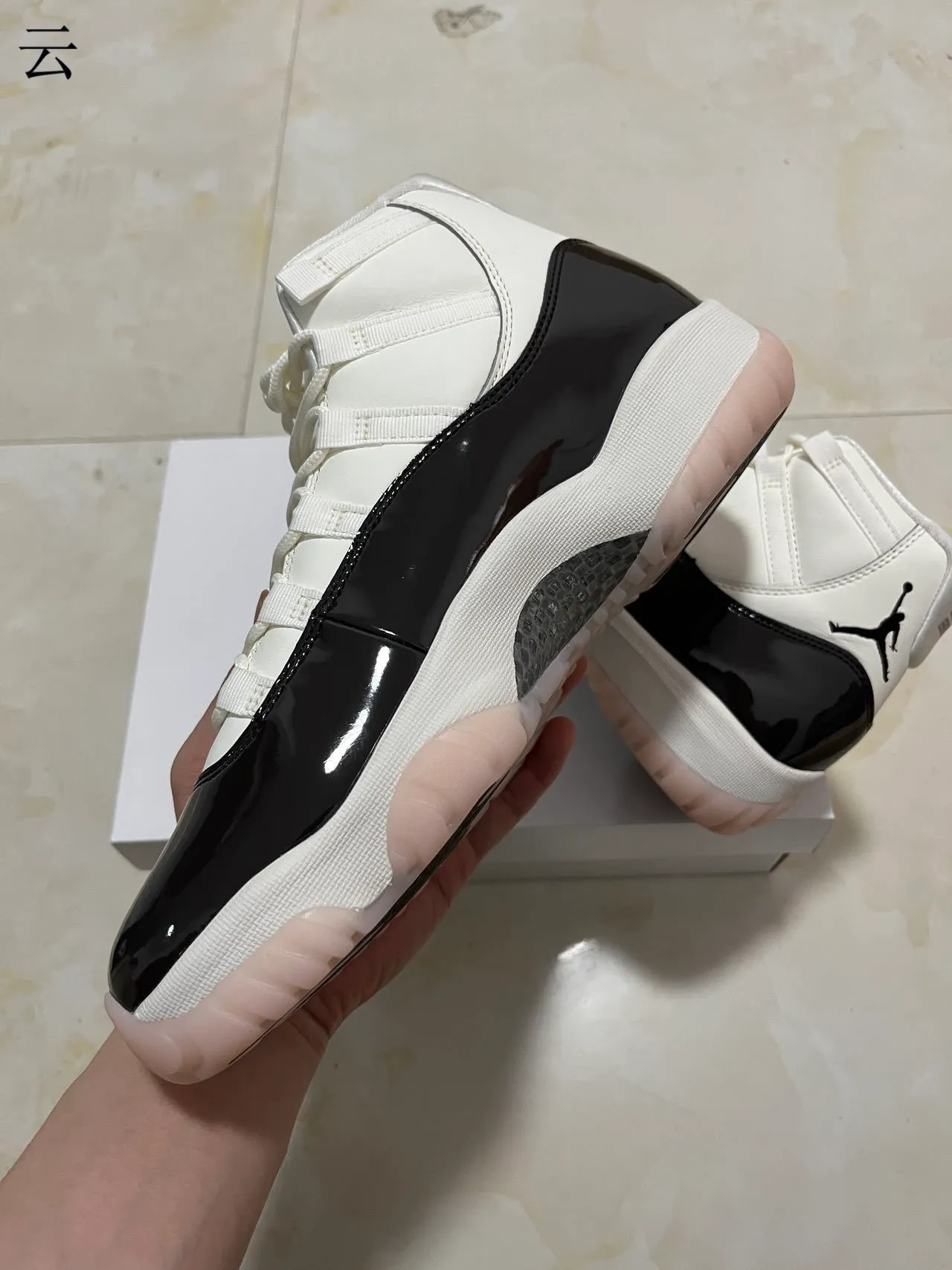 Air Jordan 11 White Black Patent Leather Basketball Shoes 4