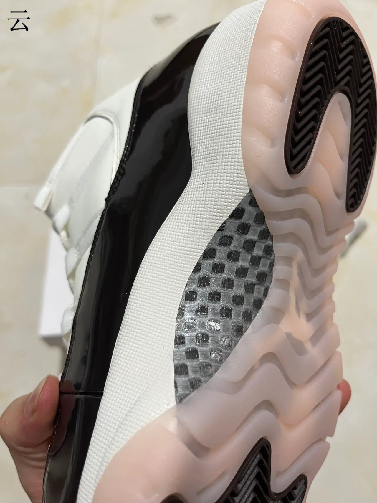 Air Jordan 11 White Black Patent Leather Basketball Shoes 6