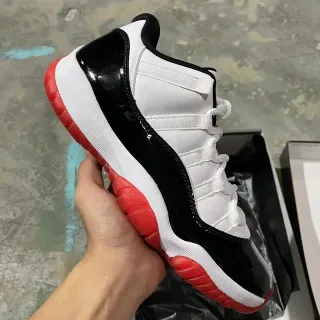 Air Jordan 11 Branco Preto Vermelho Tênis de Basquete
