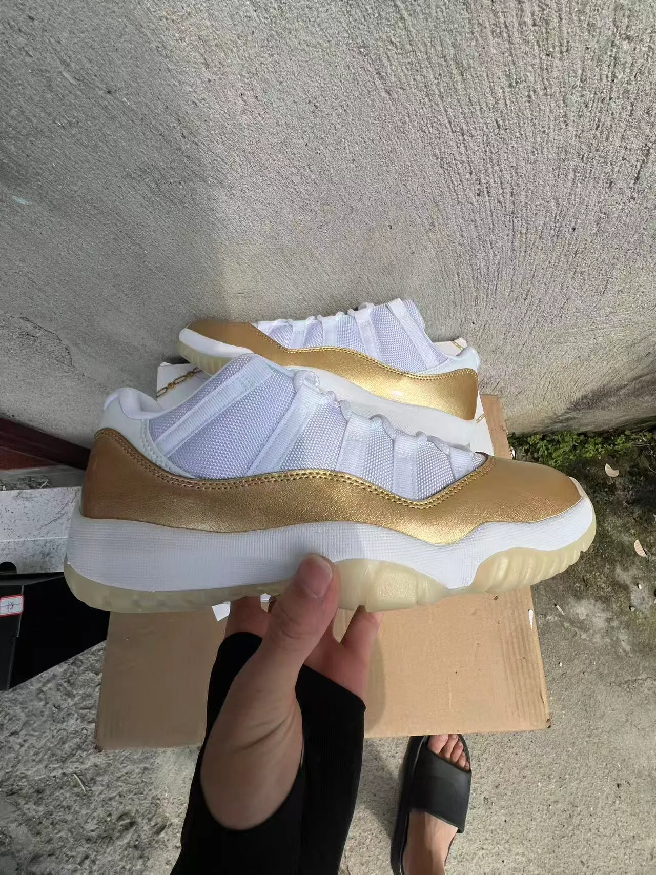 Air Jordan 11 White Gold Patent Leather Basketball Shoes 7
