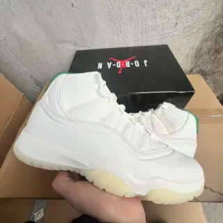 Air Jordan 11 White Green Heel Basketball Shoes