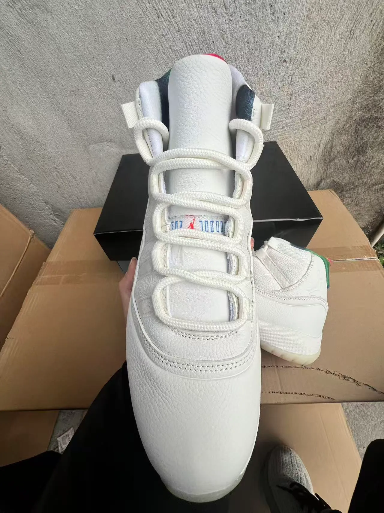 Air Jordan 11 White Green Heel Basketball Shoes 3