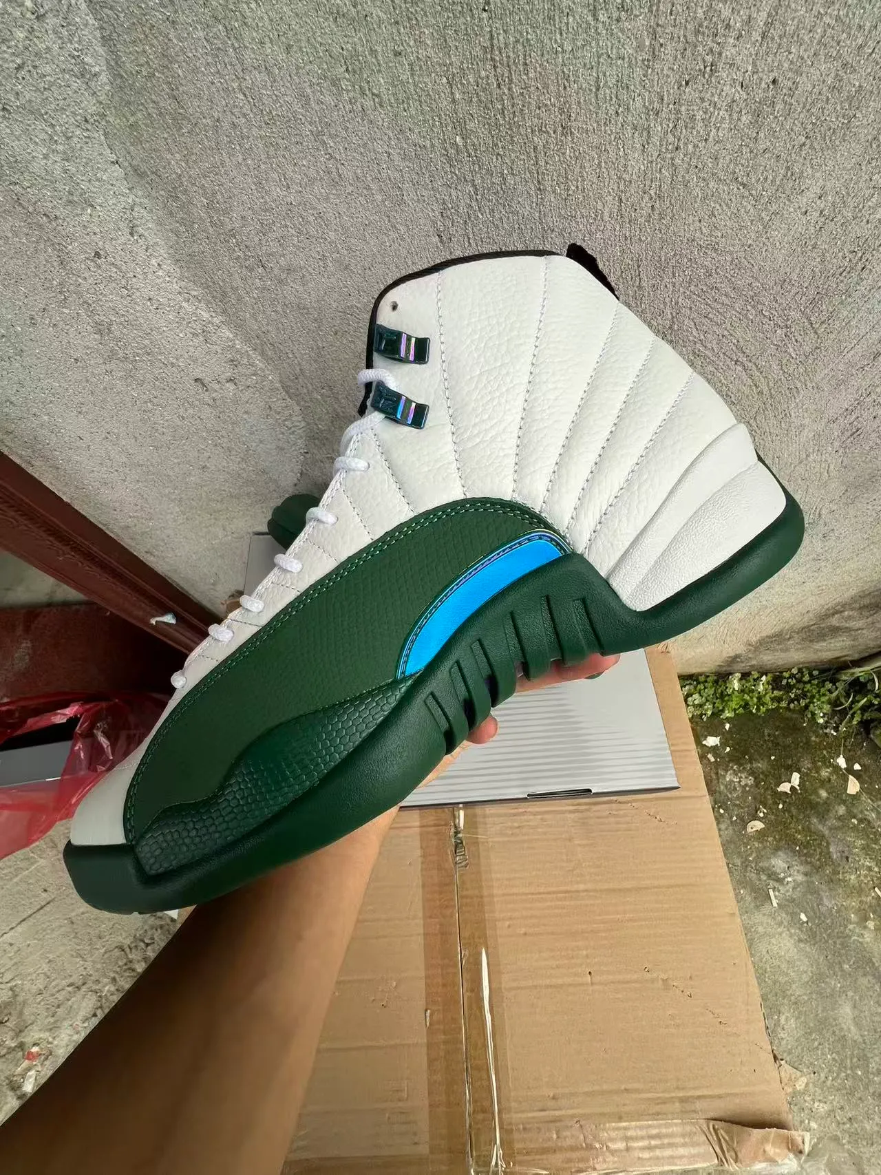 Air Jordan 12 White and Green Basketball Shoes 5