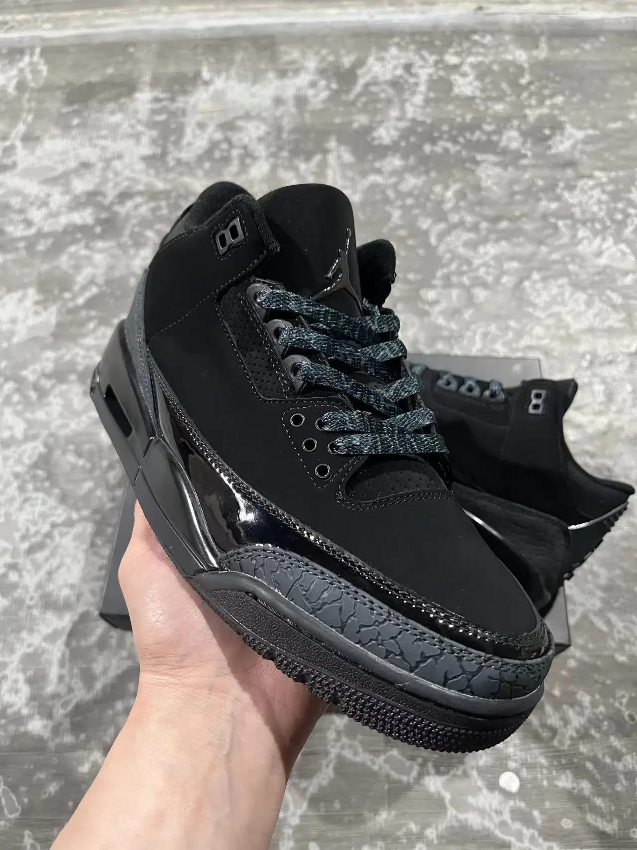 Air Jordan 3 Chaussures de Basketball Tout Noir avec Impression Éléphant 2