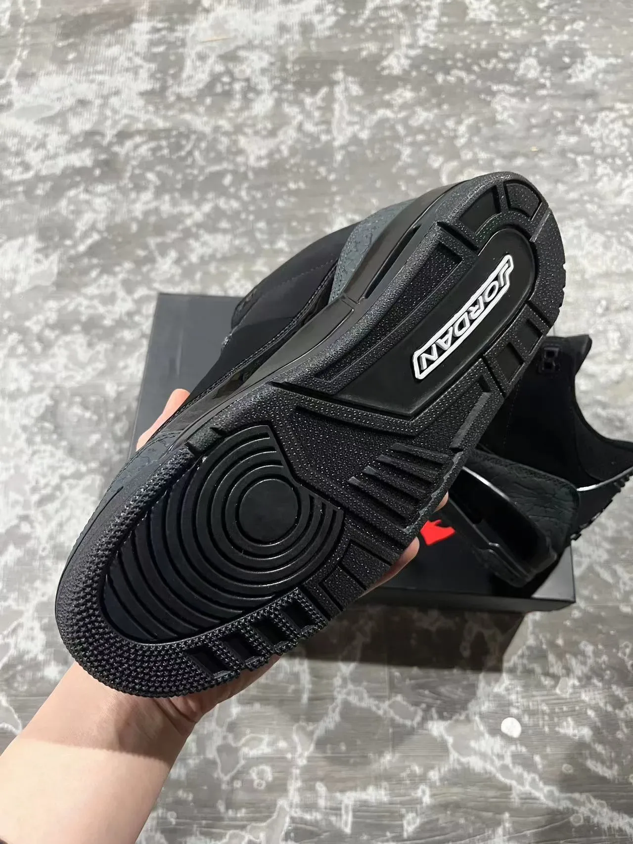 Air Jordan 3 Chaussures de Basketball Tout Noir avec Impression Éléphant 6