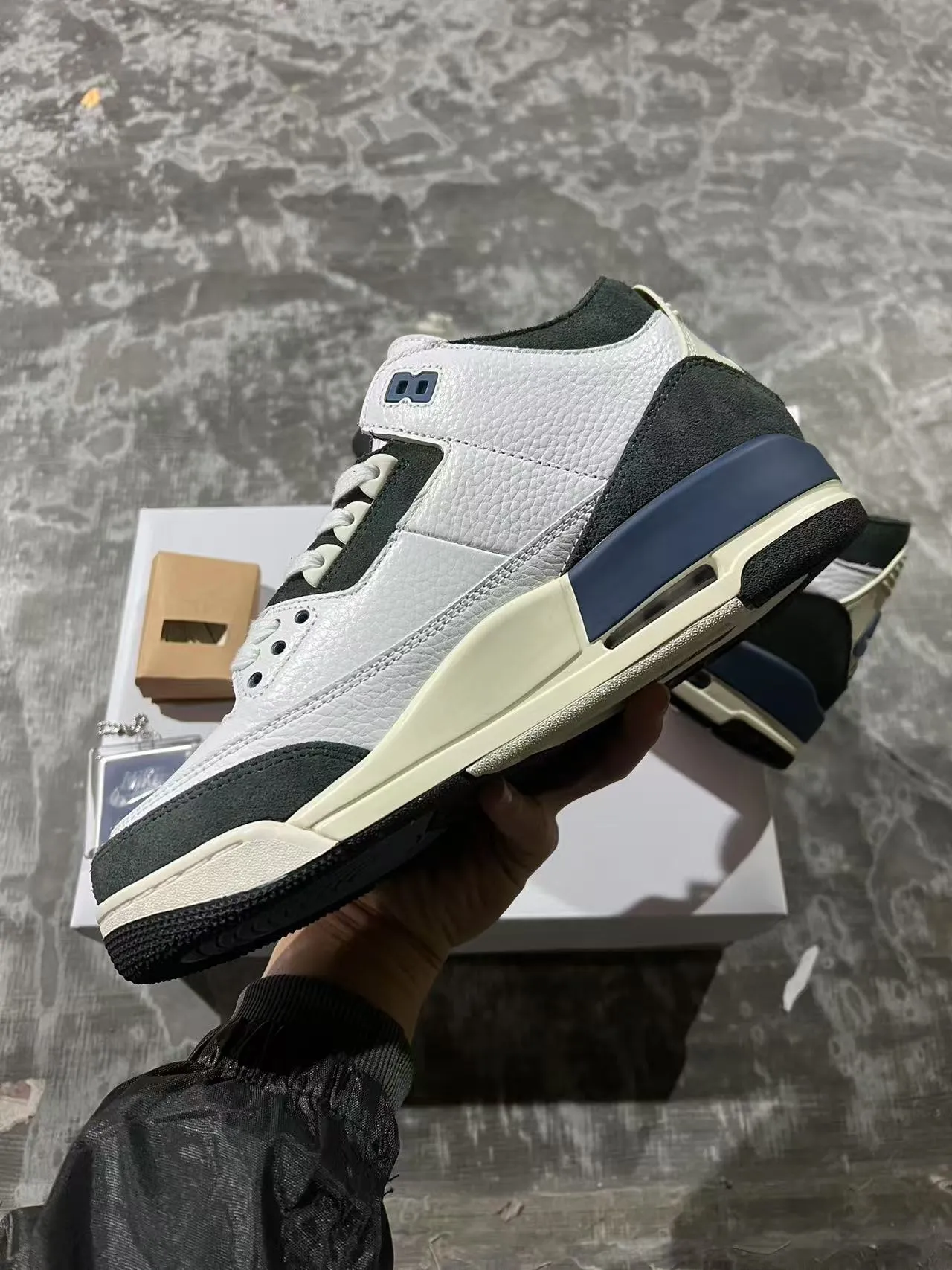 Air Jordan 3 White Black Navy Lifestyle Basketball Shoes 5