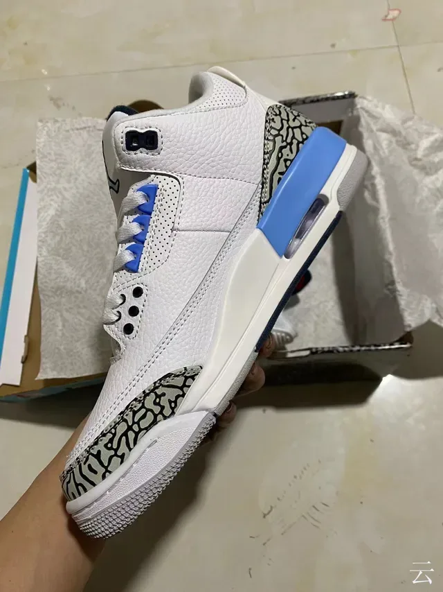 Air Jordan 3 Branco Cemento Estampa de Elefante Tênis de Basquete 4