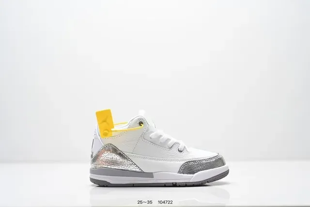 Zapatillas lifestyle Air Jordan 3 blanco cemento gris con estampado de elefante 13