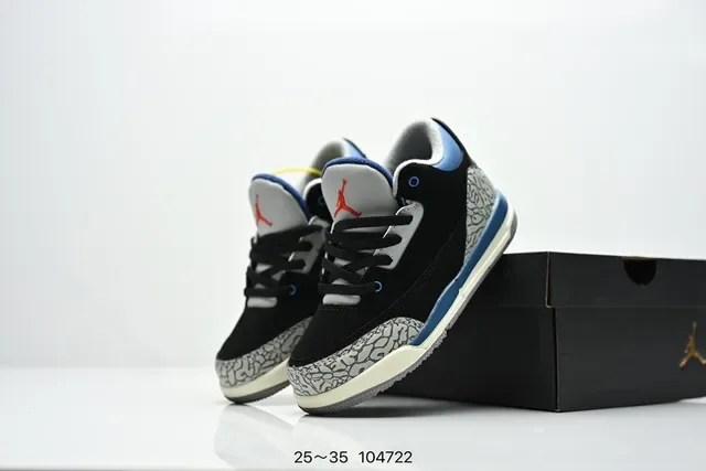 Zapatillas lifestyle Air Jordan 3 blanco cemento gris con estampado de elefante 19