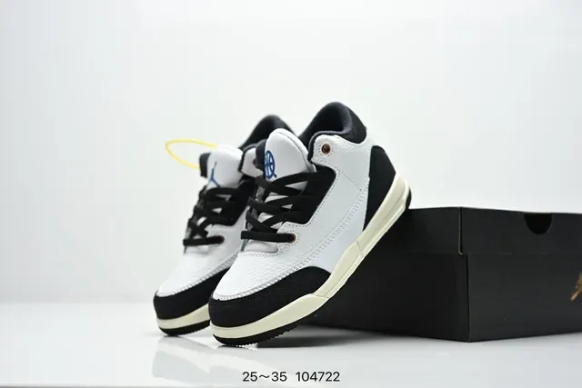 Zapatillas lifestyle Air Jordan 3 blanco cemento gris con estampado de elefante 21