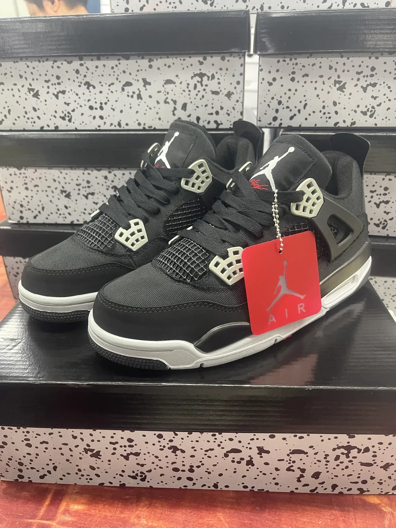 Air Jordan 4 Chaussures de Basketball Noir Blanc Argent 2