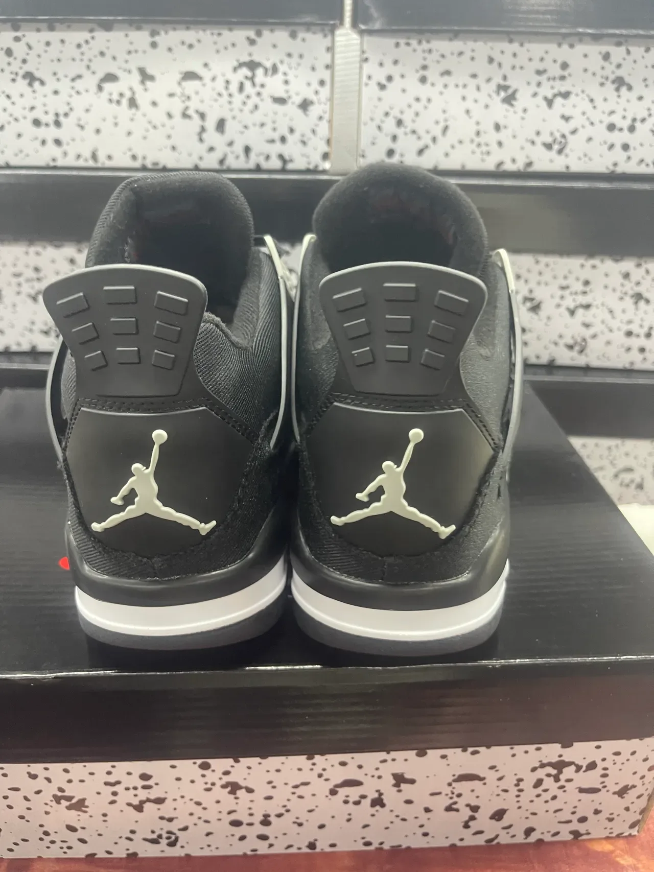 Air Jordan 4 Chaussures de Basketball Noir Blanc Argent 4