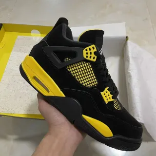 Air Jordan 4 Black Yellow Basketball Shoes