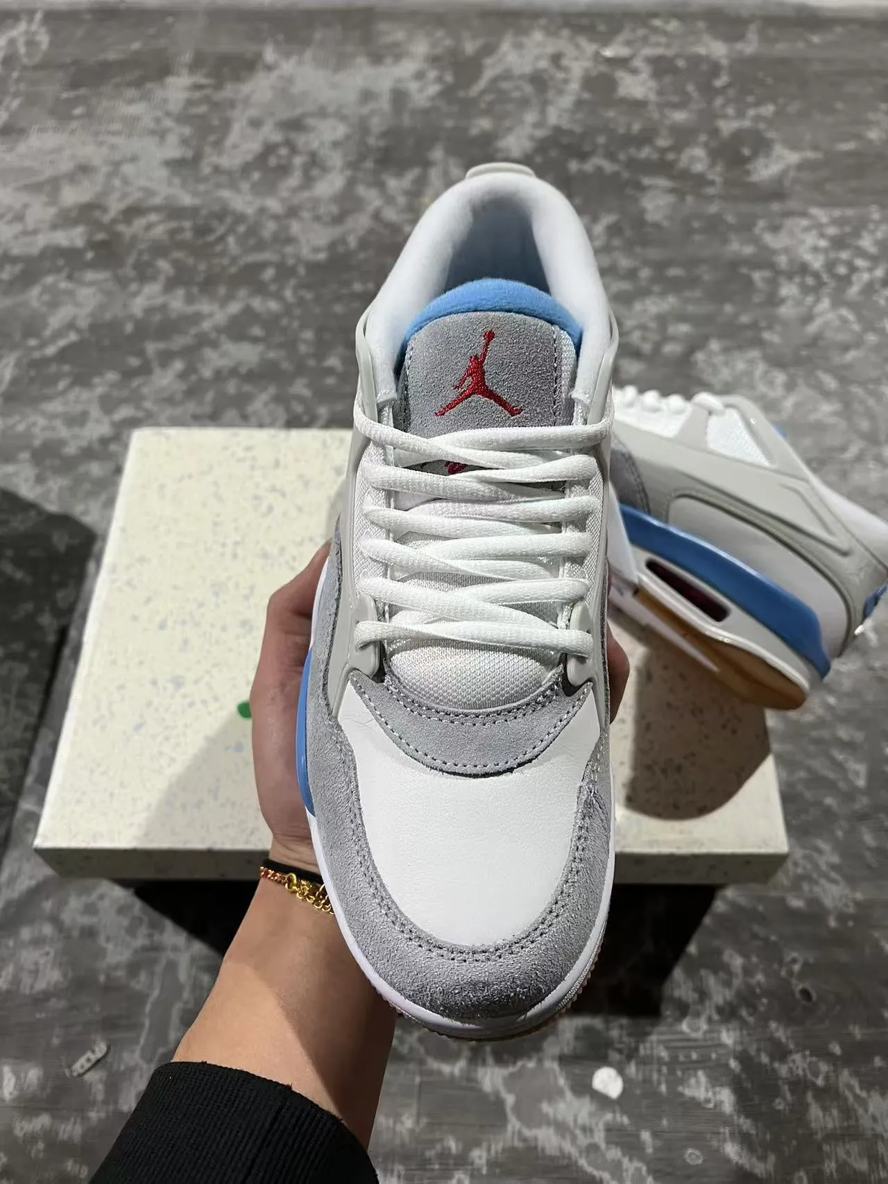 Air Jordan 4 Light Gray Blue Gum Basketball Shoes 3