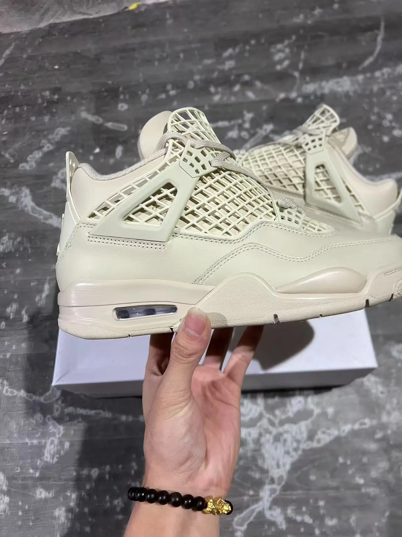 Air Jordan 4 Monochromatic Off-White Basketball Shoes 7
