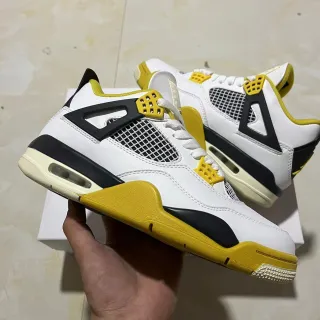 Air Jordan 4 White Black Yellow Basketball Shoes