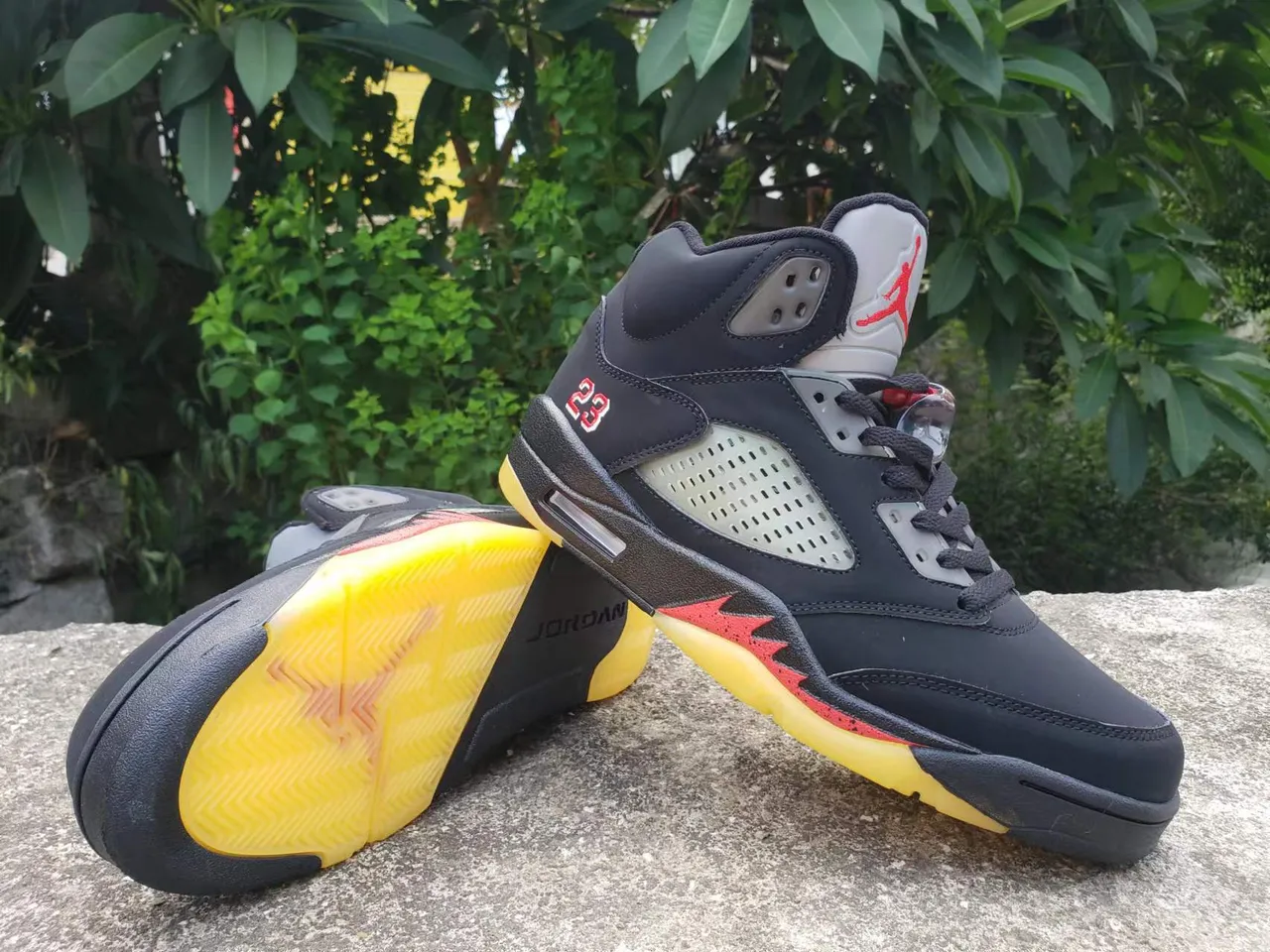 Air Jordan 5 GORE-TEX Black Red Yellow Basketball Shoes 4
