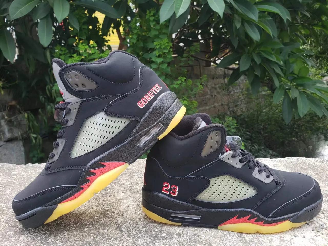 Air Jordan 5 GORE-TEX Black Red Yellow Basketball Shoes 5