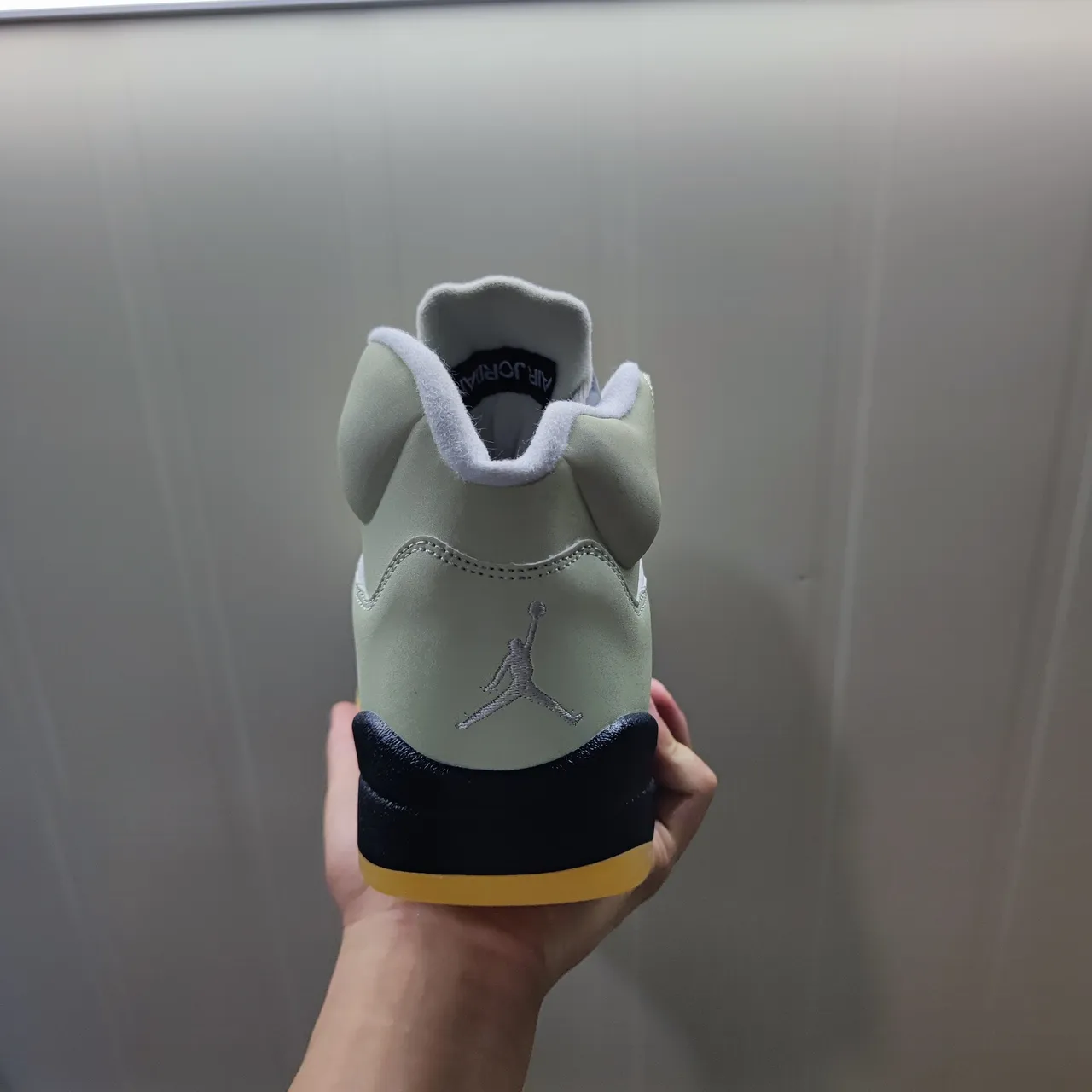 Air Jordan 5 Mint Yellow Navy Tênis de Basquete 4