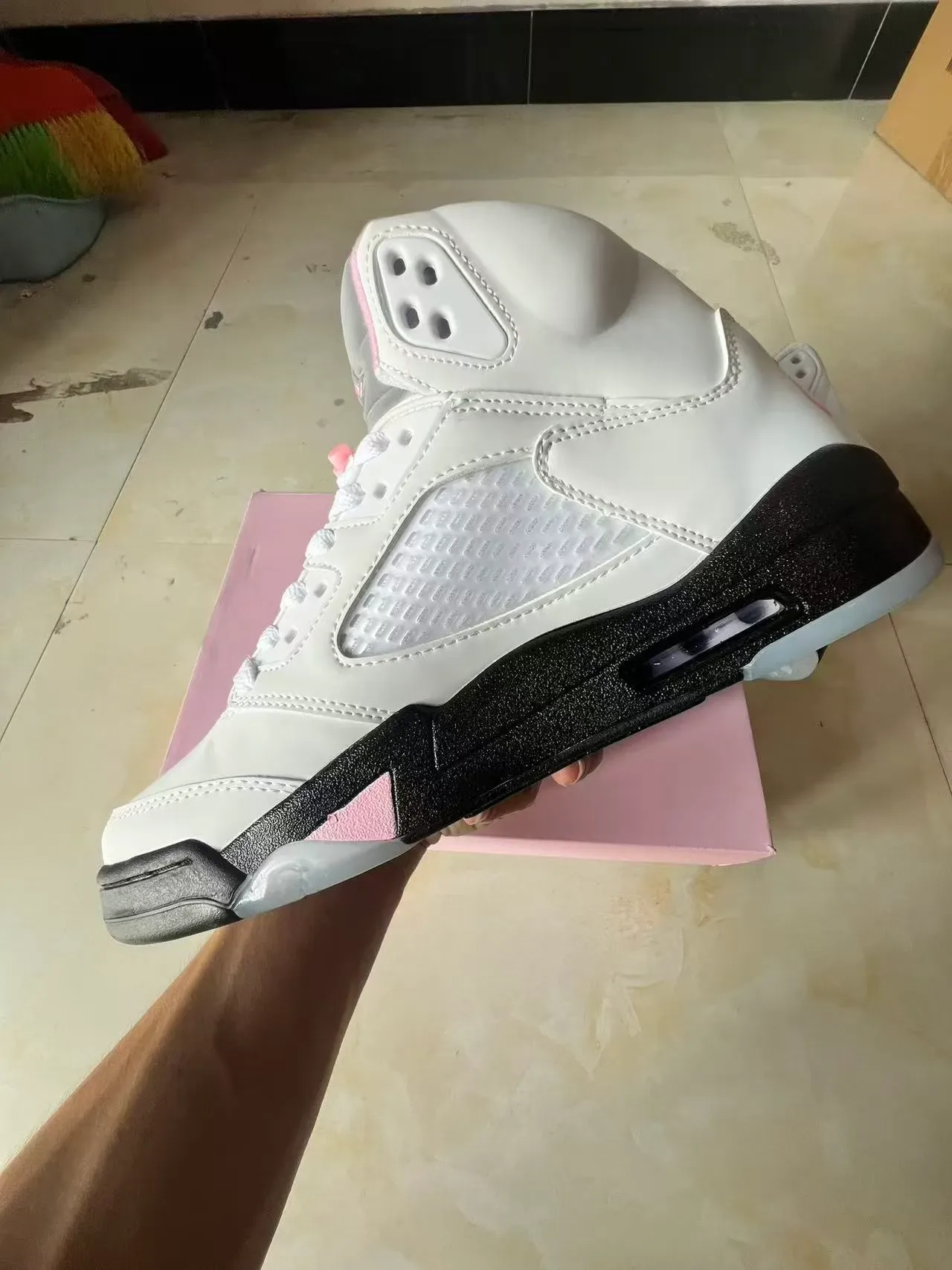 Air Jordan 5 Branco Preto Rosa Tênis de Basquete 5