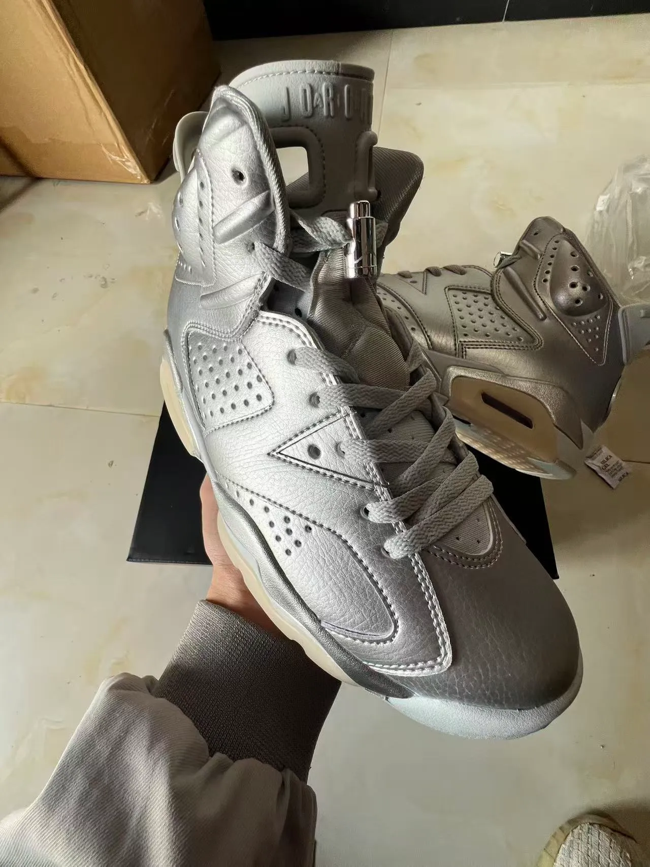 Air Jordan 6 Metallic Silver High-Top Basketball Shoes 2