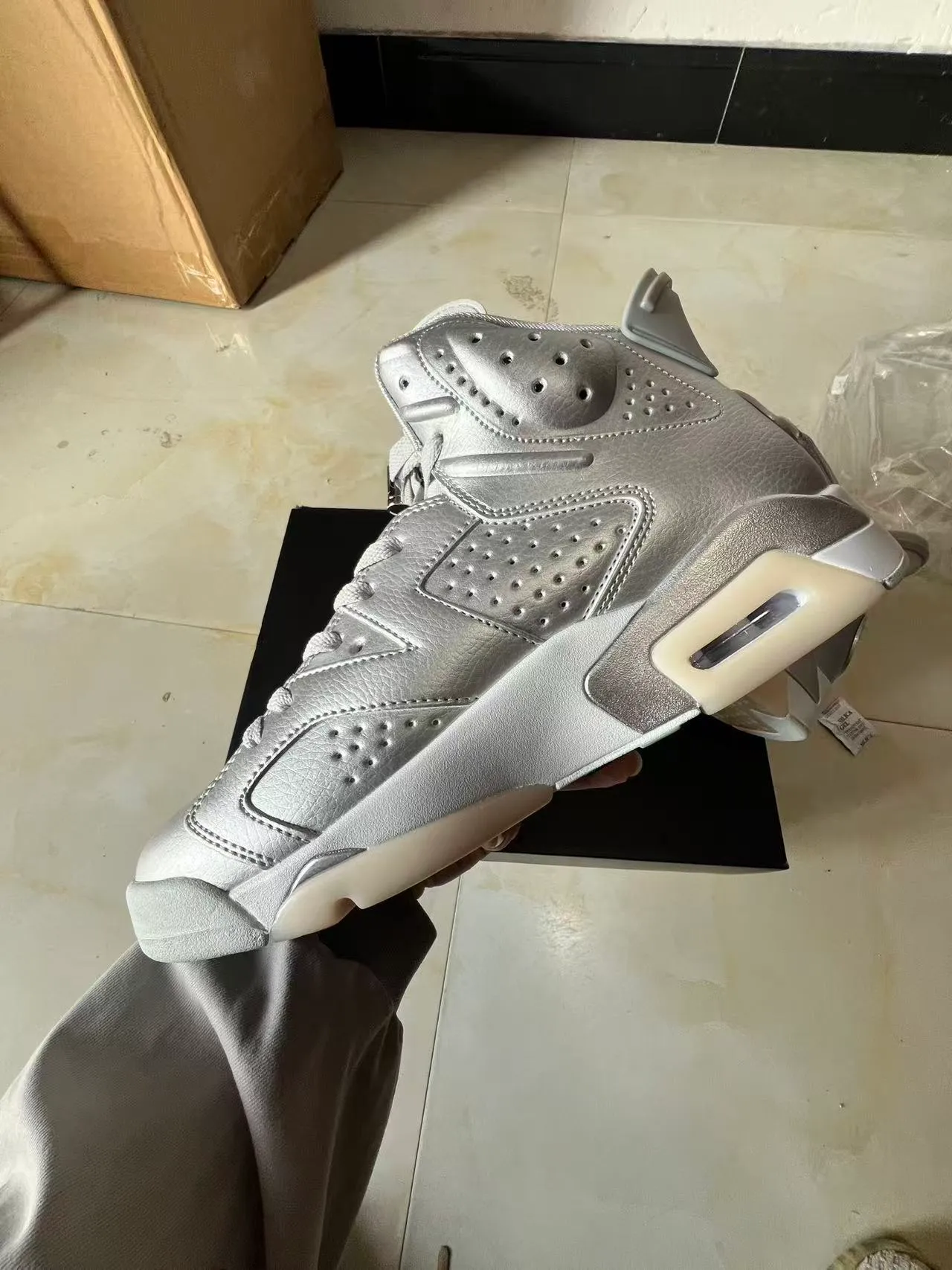 Air Jordan 6 Metallic Silver High-Top Basketball Shoes 5
