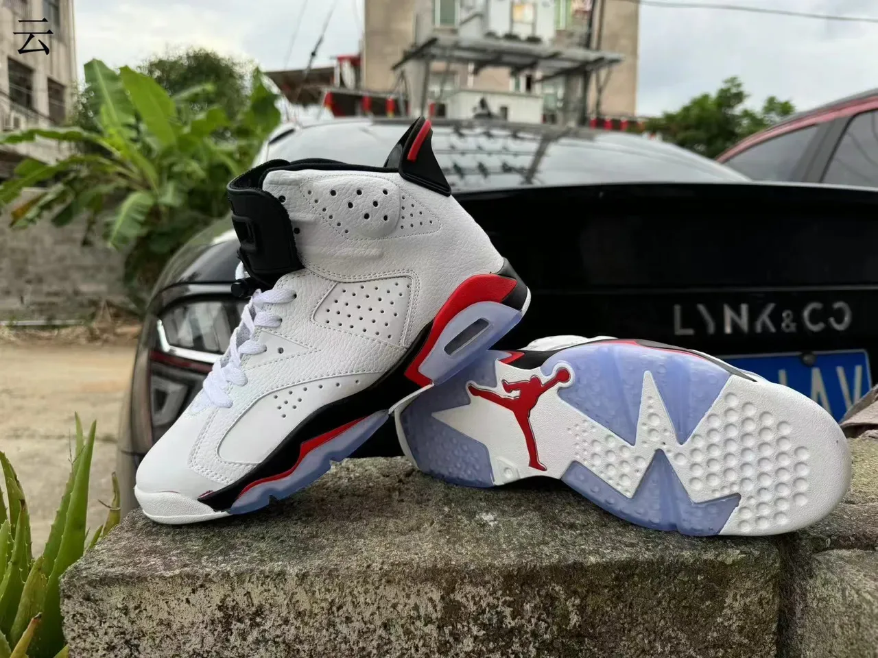 Air Jordan 6 Chaussures de Basketball Blanc Noir Rouge 2
