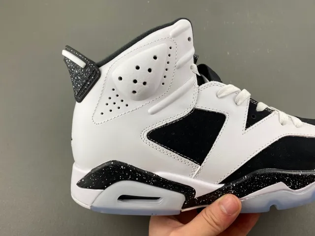 Air Jordan 6 White Black Speckled Basketball Shoes 3