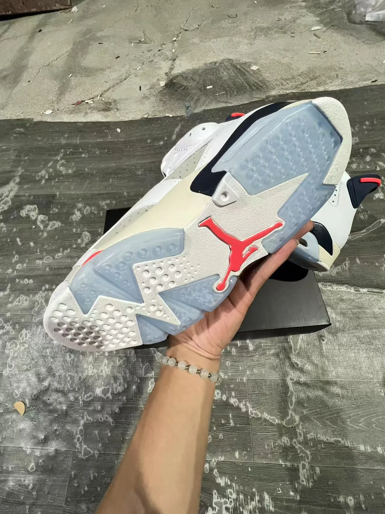 Chaussures de basketball Air Jordan 6 blanc gris clair bleu marine rouge 6