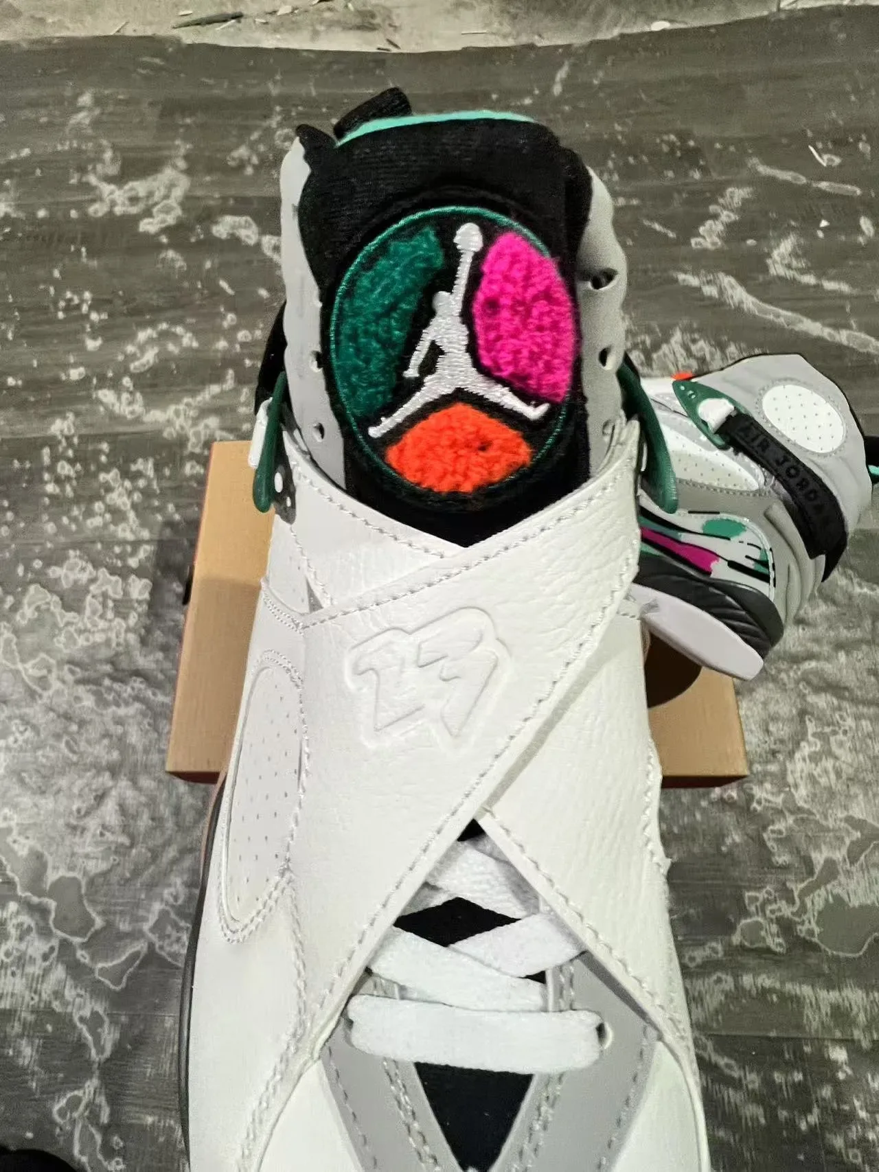 Air Jordan 8 Blanc Turquoise Rose Noir Chaussures de Basketball 4