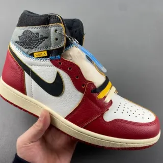 Air Jordan 红白配色高帮皮革鞋面篮球鞋