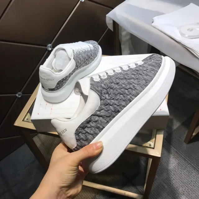 Alexander McQueen sneakers lifestyle gris blanc upper tricot semelle oversized 5