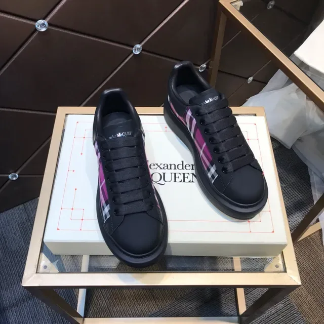 Alexander McQueen Tênis Lifestyle Oversized Preto Magenta Plaid 6