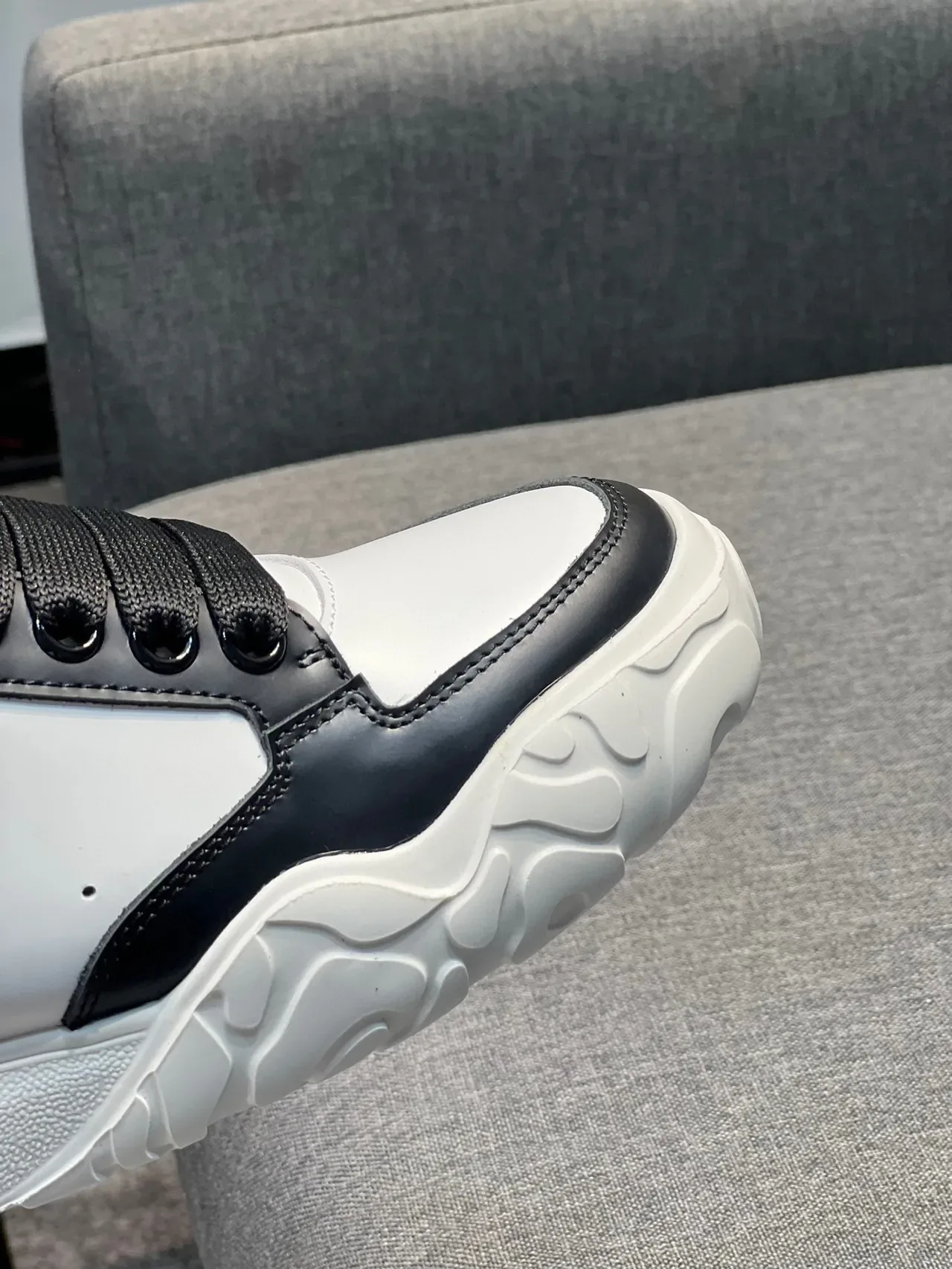 Alexander McQueen Oversized Sneaker White Black Gray Chunky Sneakers 3