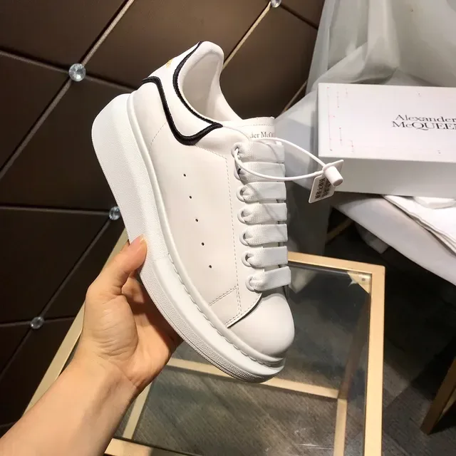 Alexander McQueen Oversized Sneaker White Black Sole Smooth Leather Lifestyle Sneakers 2