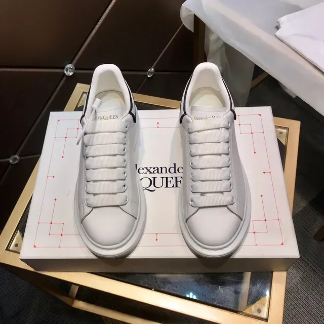 Alexander McQueen Oversized Sneaker White Black Sole Smooth Leather Lifestyle Sneakers 9