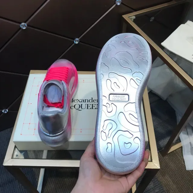 Alexander McQueen Pink Red Oversized Platform Sole Gradient Metallic Upper Lifestyle Sneakers 4