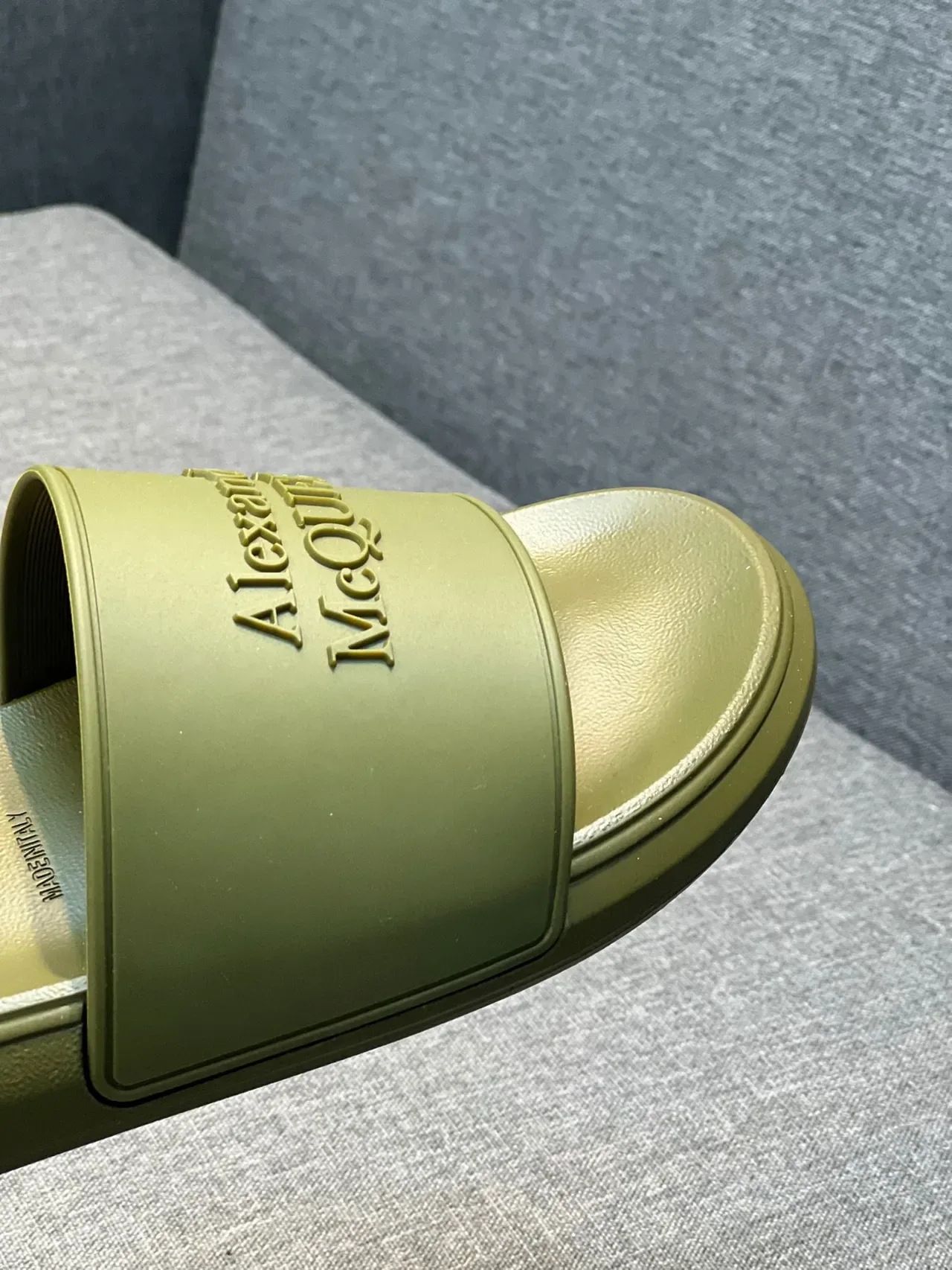 Alexander McQueen Slides Verde Oliva 3