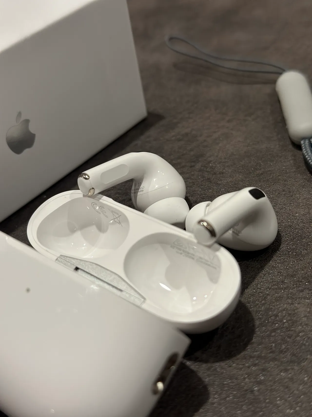 Apple AirPods Pro White Stem-Style Silicone Ear Tips TWS Earbuds 13