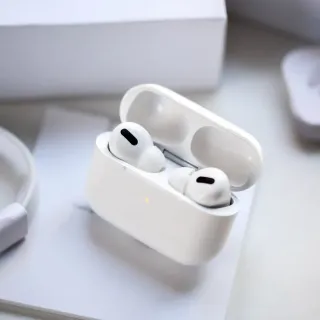 Apple AirPods Pro White Stemless Glossy TWS Earbuds