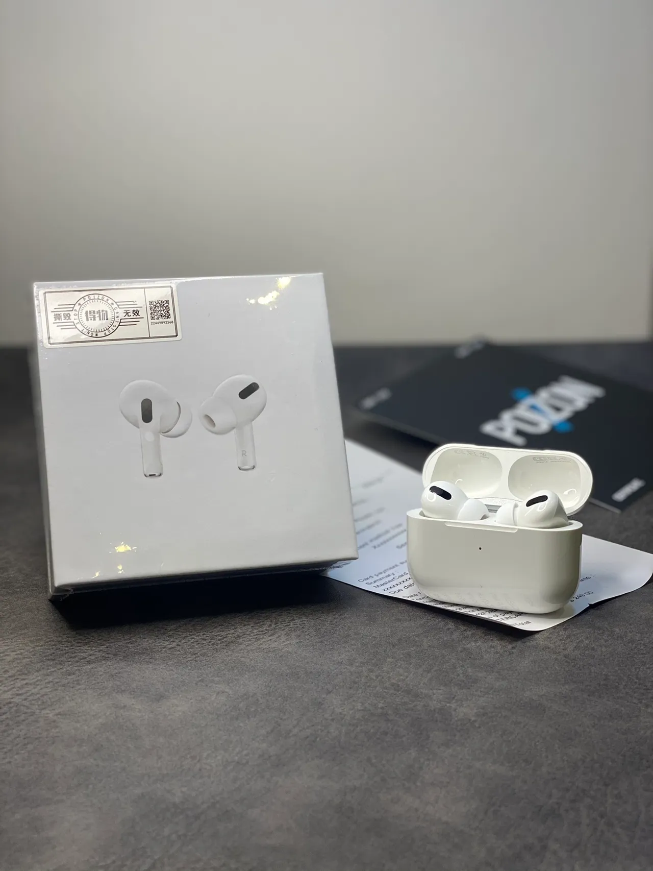 Apple AirPods Pro White Stemless Glossy TWS Earbuds 10