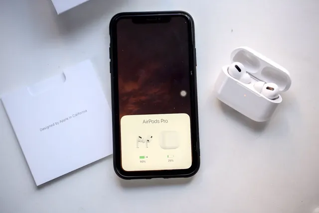 Apple AirPods Pro White Stemless Glossy TWS Earbuds 11