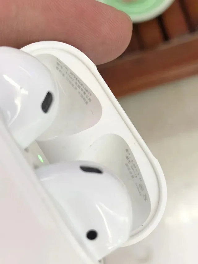 Apple Blanco Compacto Estilo Tallo Brillante Plástico Estuche Auriculares TWS 8