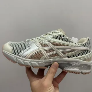 ASICS Beige Silver Mesh-and-Synthetic Upper Tiger Stripe Overlay Running Shoes