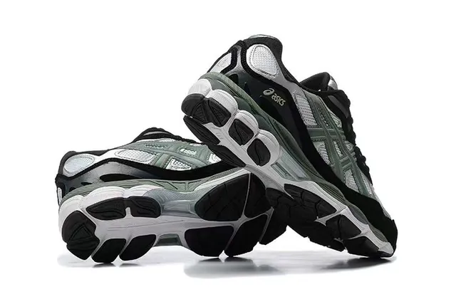 ASICS Black Green Layered Synthetic Cage Mesh Upper Running Shoes 4